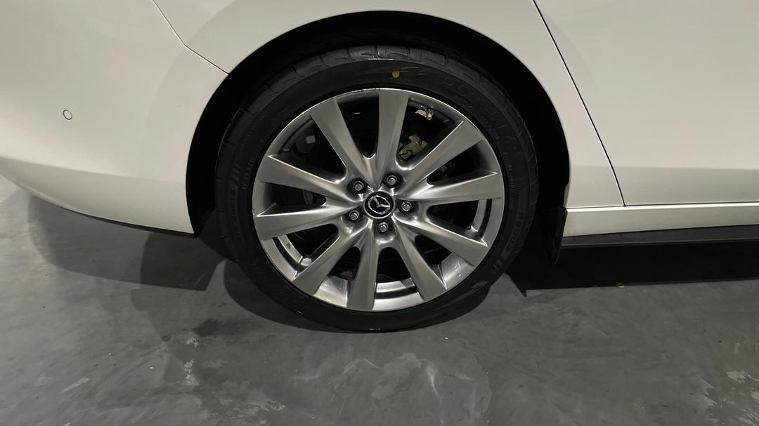 2019 Mazda Mazda3 G25 Astina, Automatic, 52866 km, Right Rear Wheel