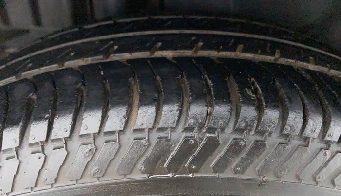 2012 Maruti Swift Dzire VXI 1.2 BS IV, Petrol, Manual, 44,638 km, Right Rear Tyre Tread