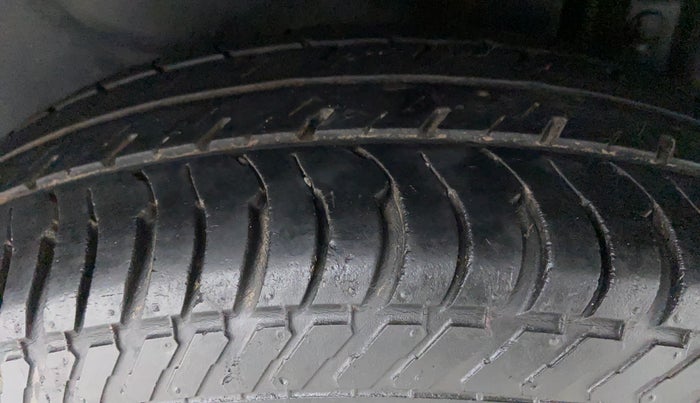 2012 Maruti Swift Dzire VXI 1.2 BS IV, Petrol, Manual, 44,638 km, Left Rear Tyre Tread