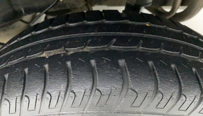 2016 Datsun Go T, Petrol, Manual, 42,907 km, Left Rear Tyre Tread