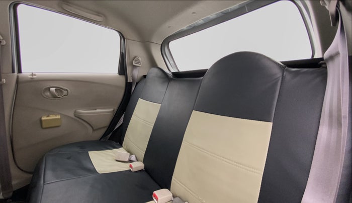 2016 Datsun Go T, Petrol, Manual, 42,907 km, Right Side Rear Door Cabin