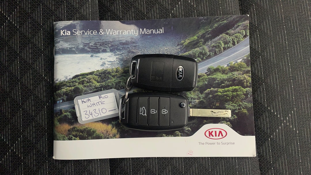 2020 Kia Rio S, Manual, 29157 km, Key Close-up