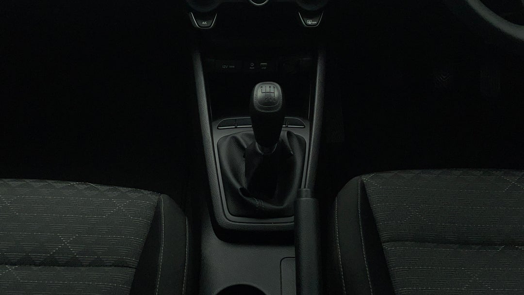 2020 Kia Rio S, Manual, 29157 km, Gear Lever 