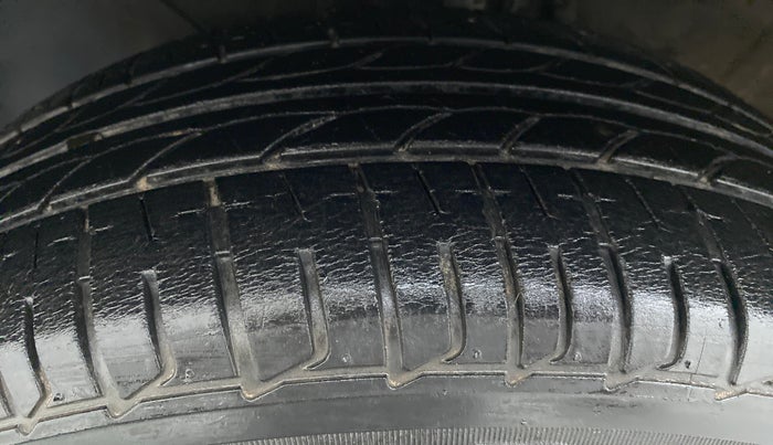 2018 Hyundai Elite i20 Magna Executive 1.2, Petrol, Manual, 21,387 km, Left Front Tyre Tread