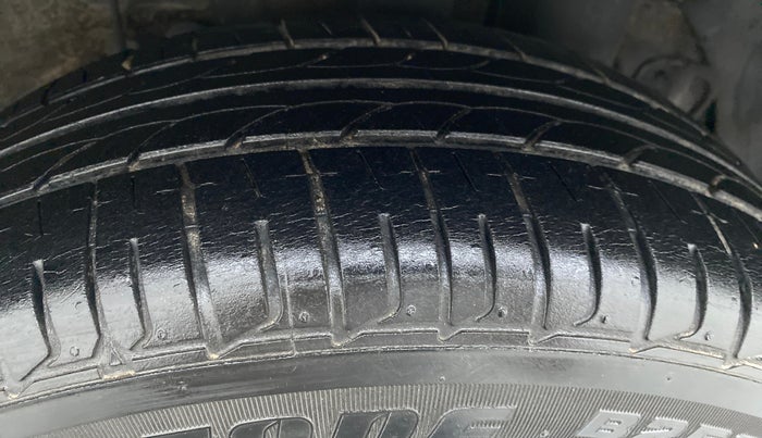 2018 Hyundai Elite i20 Magna Executive 1.2, Petrol, Manual, 21,387 km, Left Rear Tyre Tread
