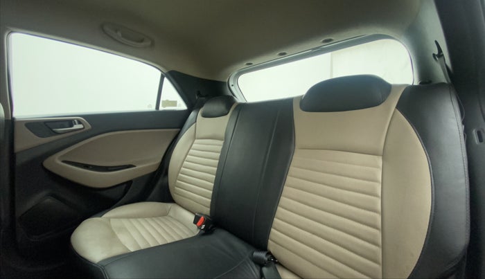 2018 Hyundai Elite i20 Magna Executive 1.2, Petrol, Manual, 21,387 km, Right Side Rear Door Cabin