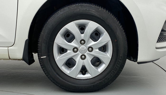 2018 Hyundai Elite i20 Magna Executive 1.2, Petrol, Manual, 21,387 km, Right Front Wheel