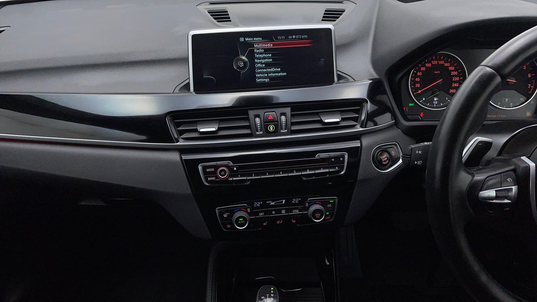 2017 BMW X1 Xdrive 25i M Sport, Automatic, 74917 km, Center Console