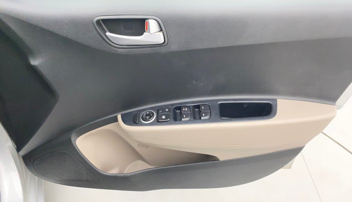 2016 Hyundai Xcent SX 1.2 (O), CNG, Manual, 72,419 km, Driver Side Door Panels Control
