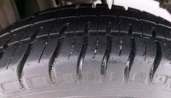 2018 Maruti Alto 800 LXI, Petrol, Manual, 22,613 km, Left Rear Tyre Tread