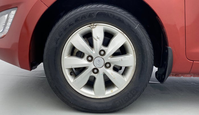 2013 Hyundai i20 SPORTZ 1.2 VTVT, Petrol, Manual, 32,619 km, Left Front Wheel