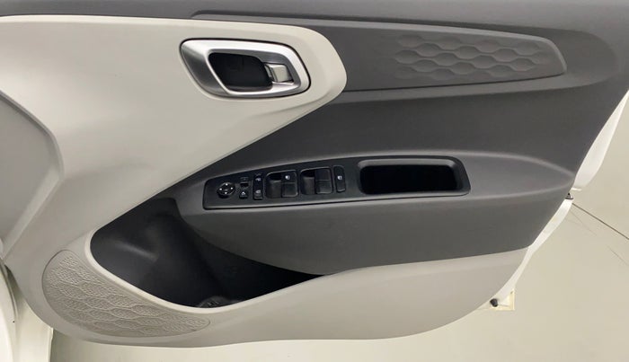 2020 Hyundai GRAND I10 NIOS SPORTZ AMT 1.2 KAPPA VTVT, Petrol, Automatic, 40,882 km, Driver Side Door Panels Control