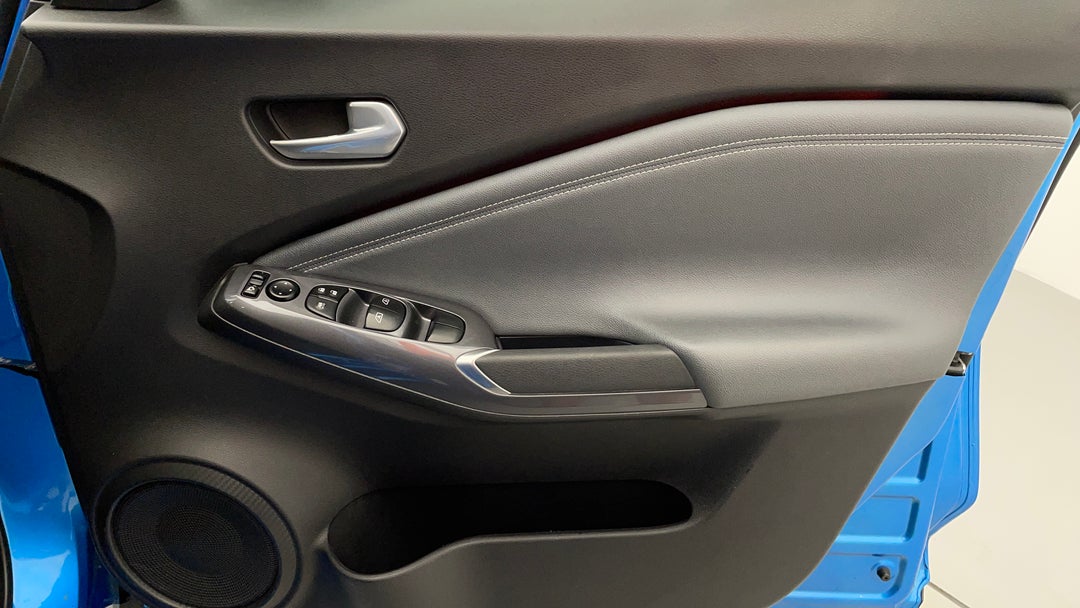 2021 Nissan Juke St-l, Automatic, 24526 km, Speaker View