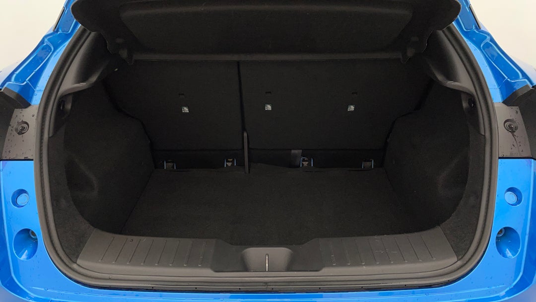 2021 Nissan Juke St-l, Automatic, 24526 km, Boot Inside View