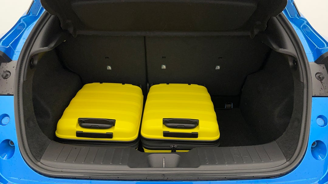 2021 Nissan Juke St-l, Automatic, 24526 km, Boot Inside View with Luggage