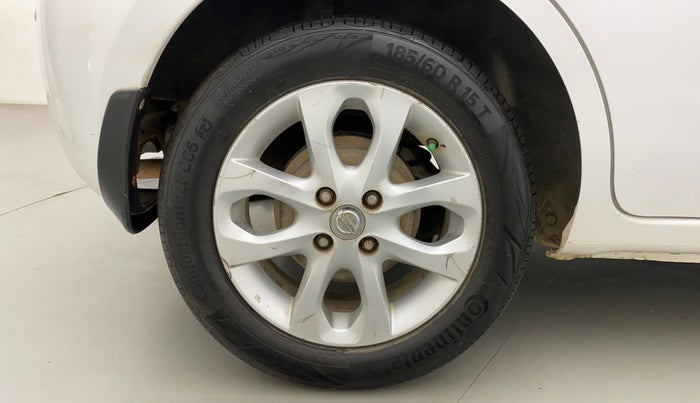 2013 Nissan Micra XV CVT, Petrol, Automatic, 1,21,311 km, Right Rear Wheel