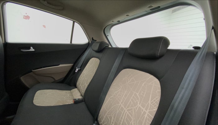 2016 Hyundai Grand i10 ASTA 1.2 KAPPA VTVT, Petrol, Manual, 19,299 km, Right Side Rear Door Cabin