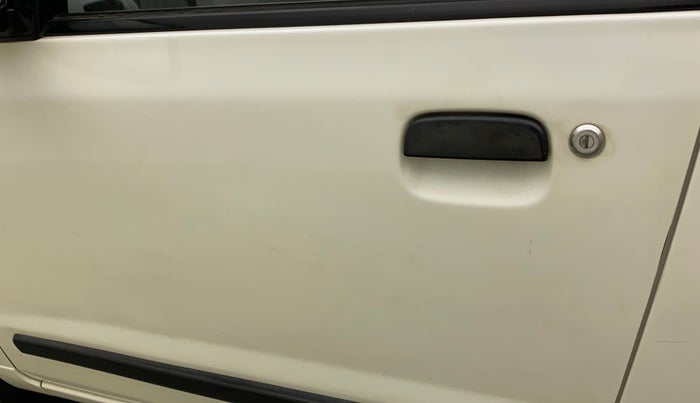 2014 Maruti Alto K10 VXI, Petrol, Manual, 18,996 km, Front passenger door - Minor scratches