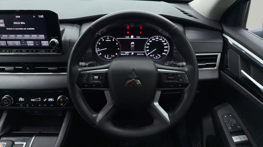 2024 Mitsubishi Outlander Es 5 Seat (2WD), Automatic, 56447 km, Steering Wheel Close-up