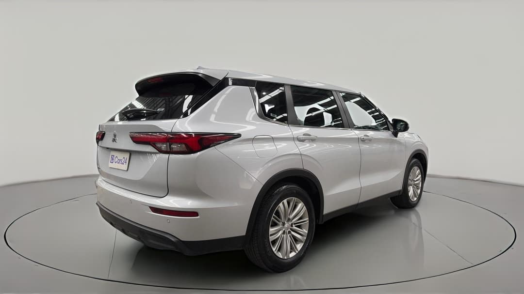 2024 Mitsubishi Outlander Es 5 Seat (2WD), Automatic, 56447 km, Right Back Diagonal (45- Degree) View