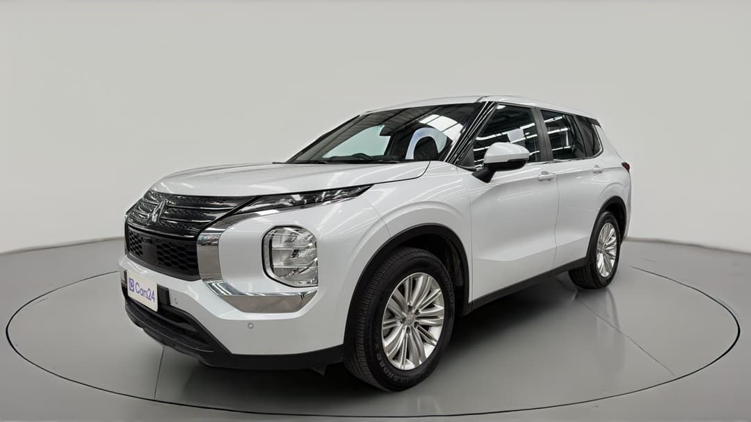 2024 Mitsubishi Outlander Es 5 Seat (2WD), Automatic, 56447 km, Left Front Diagonal (45- Degree) View