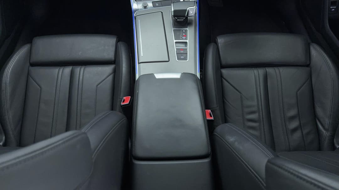 2021 Audi A7 45 Tfsi Quattro Mhev, Automatic, 51137 km, Center Console