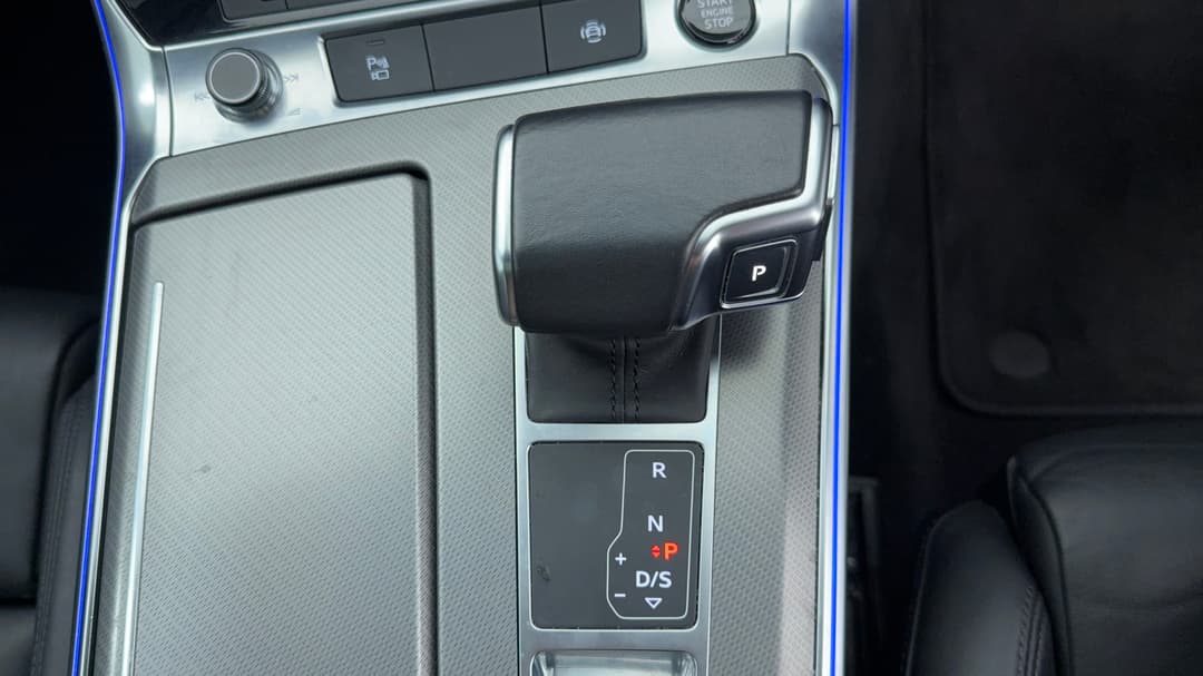 2021 Audi A7 45 Tfsi Quattro Mhev, Automatic, 51137 km, Gear Lever 