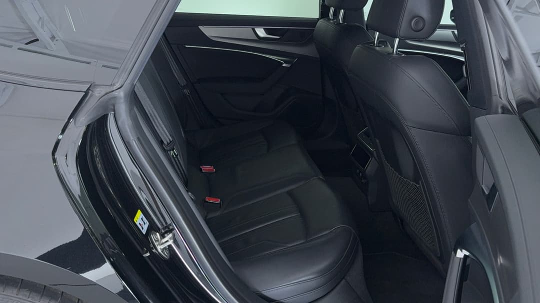 2021 Audi A7 45 Tfsi Quattro Mhev, Automatic, 51137 km, Right Side Rear Door Cabin View