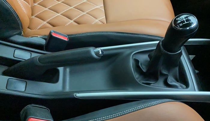2017 Maruti Baleno ZETA PETROL 1.2, Petrol, Manual, 63,359 km, Gear Lever