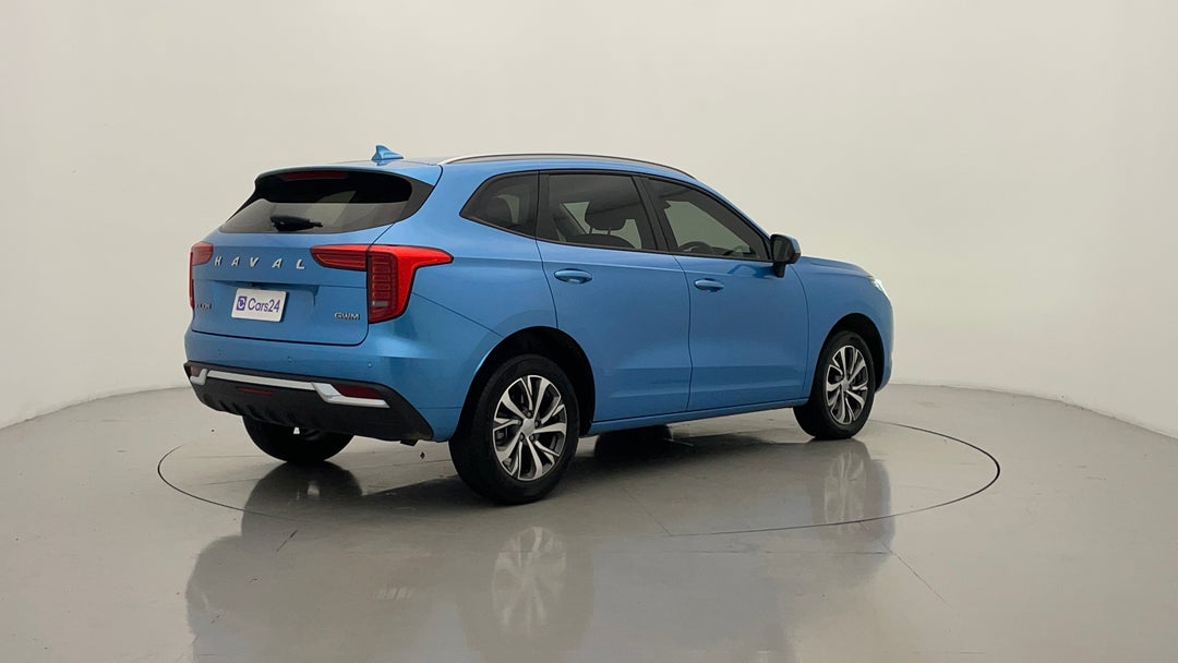 Right Back Diagonal (45- Degree) View