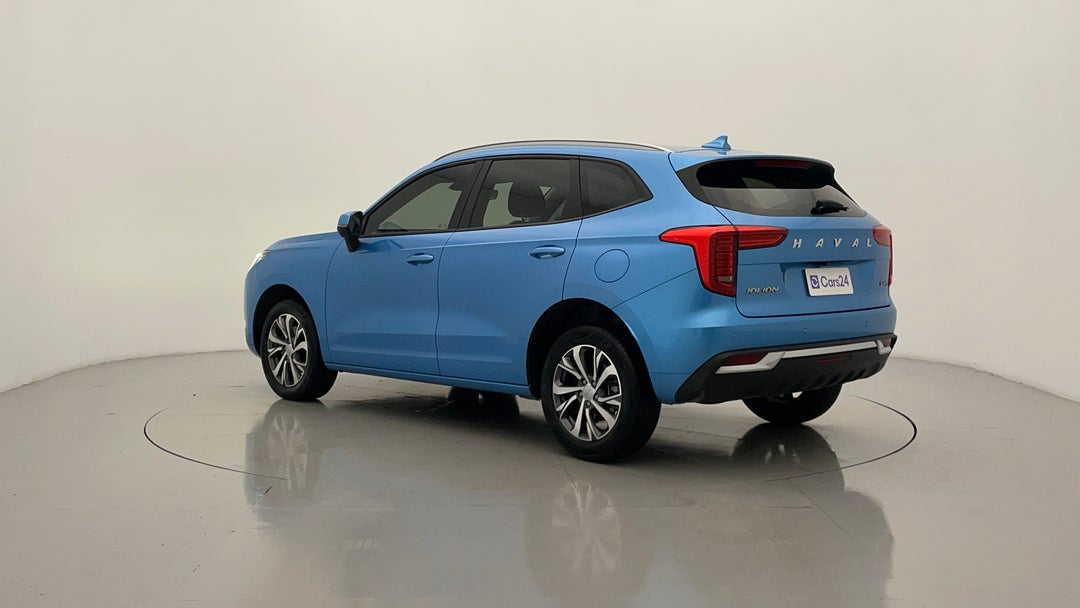 Left Back Diagonal (45- Degree) View