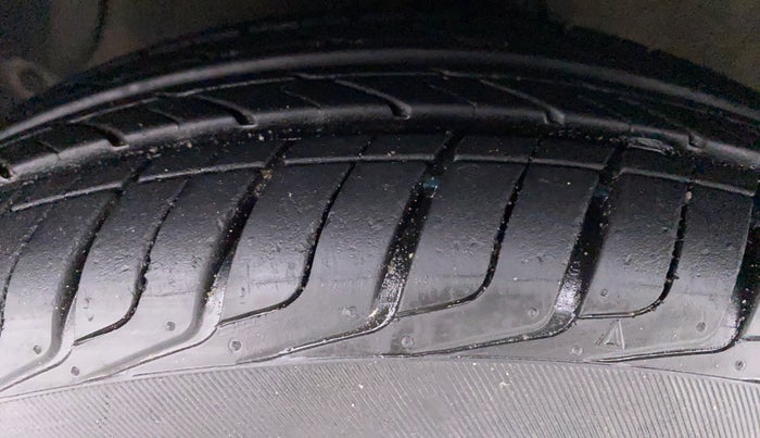 2019 Hyundai Grand i10 SPORTZ 1.2 KAPPA VTVT, Petrol, Manual, 38,624 km, Left Front Tyre Tread