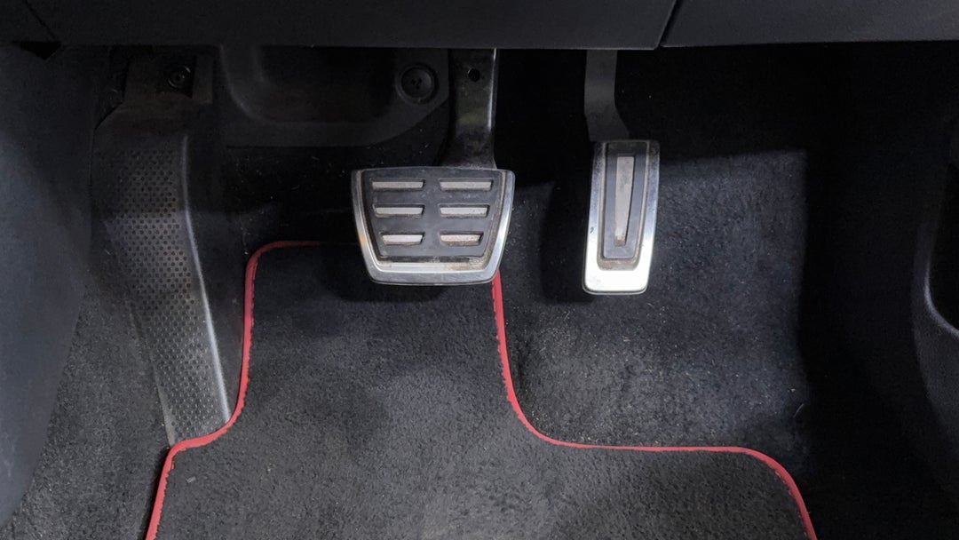 Pedals and Footmat