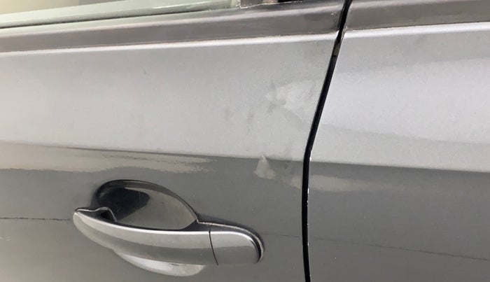 2018 Skoda Rapid AMBITION 1.6 MPI AT, Petrol, Automatic, 69,013 km, Front passenger door - Slightly dented