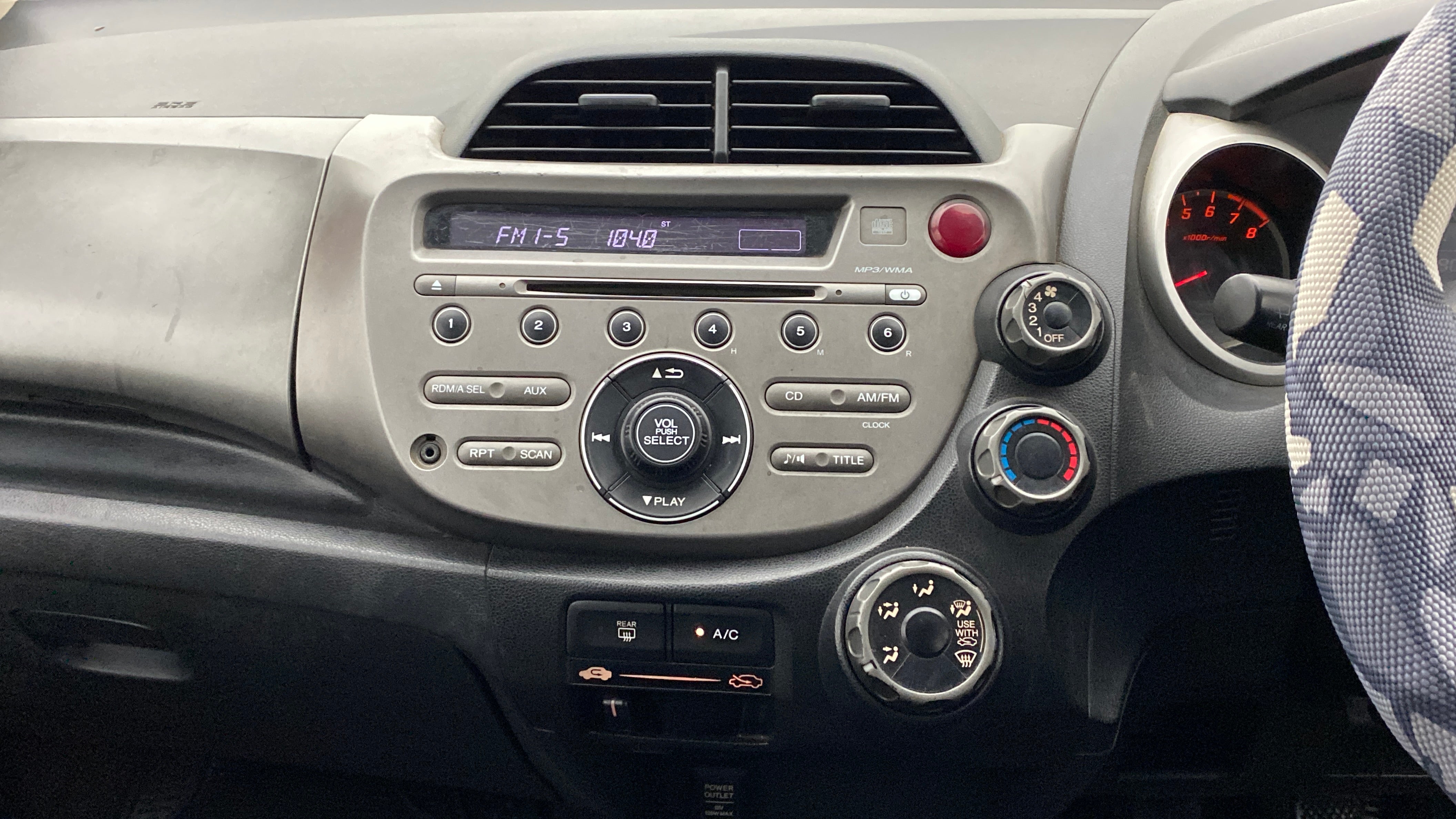 Honda Jazz Review - Drive