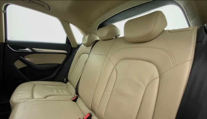 2016 Audi Q3 35TDI PREMIUM, Diesel, Automatic, 87,534 km, Right Side Rear Door Cabin