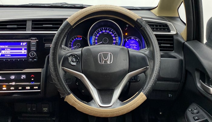 2017 Honda Jazz 1.2 V MT, Petrol, Manual, 46,132 km, Steering Wheel Close Up