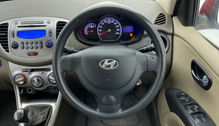 2013 Hyundai i10 SPORTZ 1.2, Petrol, Manual, 35,977 km, Steering Wheel Close Up