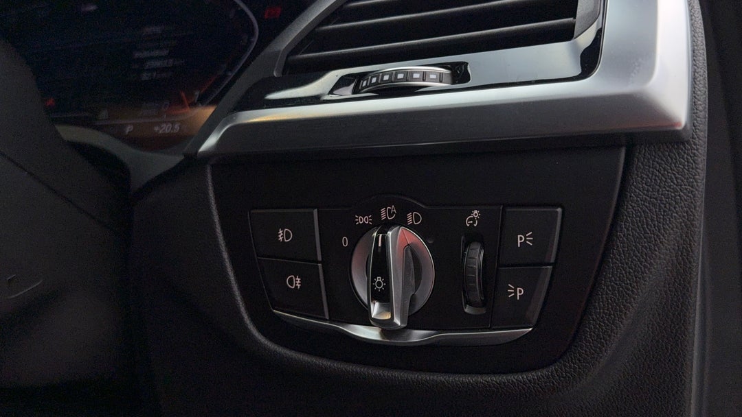 2021 BMW X3 xDrive30i M Sport, Automatic, 28592 km, Utility Switches/Buttons