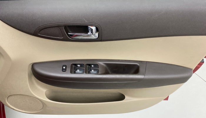 2010 Hyundai i20 MAGNA O 1.2, Petrol, Manual, 57,042 km, Driver Side Door Panels Control