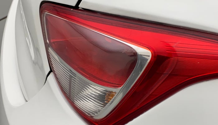 2015 Hyundai Grand i10 MAGNA 1.2 KAPPA VTVT, Petrol, Manual, 33,822 km, Right tail light - Minor scratches
