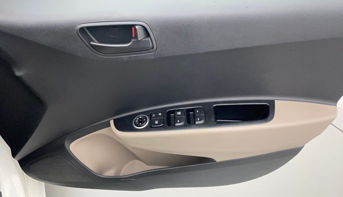 2015 Hyundai Grand i10 MAGNA 1.2 KAPPA VTVT, Petrol, Manual, 33,822 km, Driver Side Door Panels Control