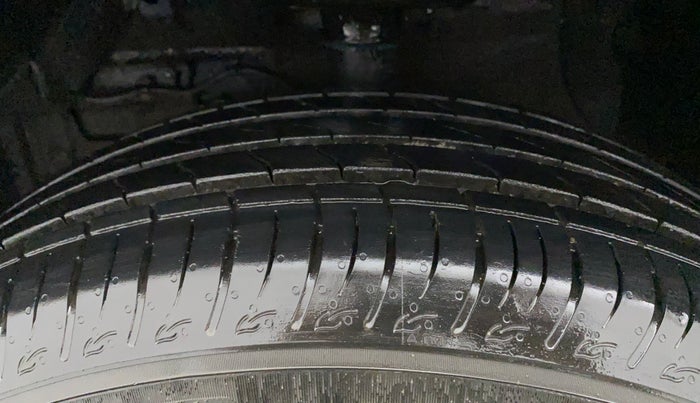 2022 Maruti BREZZA ZXI SMART HYBRID , Petrol, Manual, 13,425 km, Left Front Tyre Tread