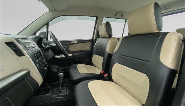 2016 Maruti Wagon R 1.0 VXI AMT, CNG, Automatic, 41,293 km, Right Side Front Door Cabin