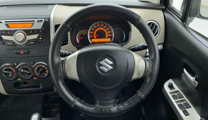 2016 Maruti Wagon R 1.0 VXI AMT, CNG, Automatic, 41,293 km, Steering Wheel Close Up