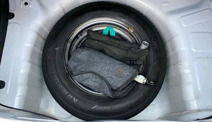 2019 Hyundai NEW SANTRO ERA 1.1, Petrol, Manual, 16,035 km, Spare Tyre