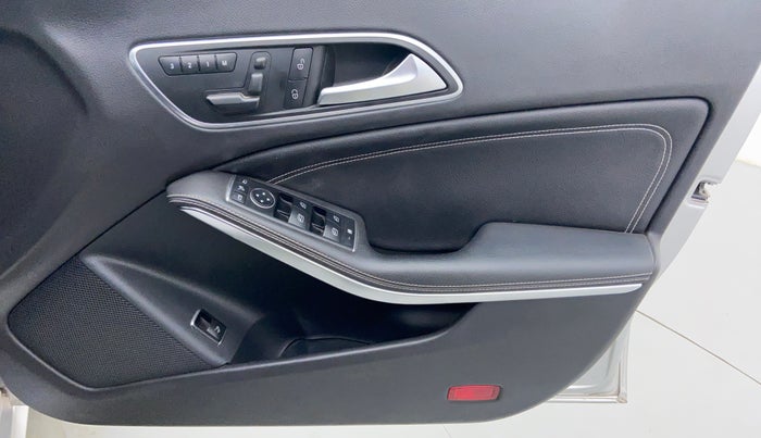 2015 Mercedes Benz CLA Class CLA 200 CDI SPORT, Diesel, Automatic, 20,808 km, Driver Side Door Panels Control