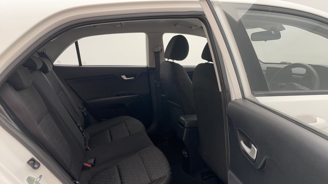 2021 Kia Rio S, Manual, 55104 km, Right Side Rear Door Cabin View