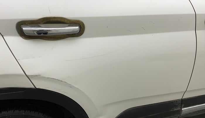 2019 Hyundai VENUE SX 1.0 (O) TURBO, Petrol, Manual, 65,989 km, Right rear door - Slightly dented