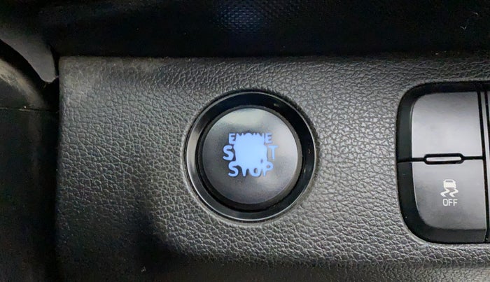 2019 Hyundai VENUE SX 1.0 (O) TURBO, Petrol, Manual, 65,989 km, Keyless Start/ Stop Button